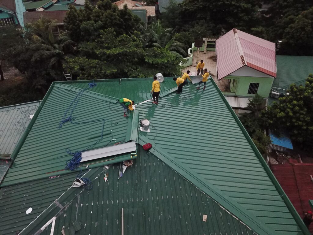Attic Insulation for Metal Roof Homes: Signs, Benefits, and Risks
